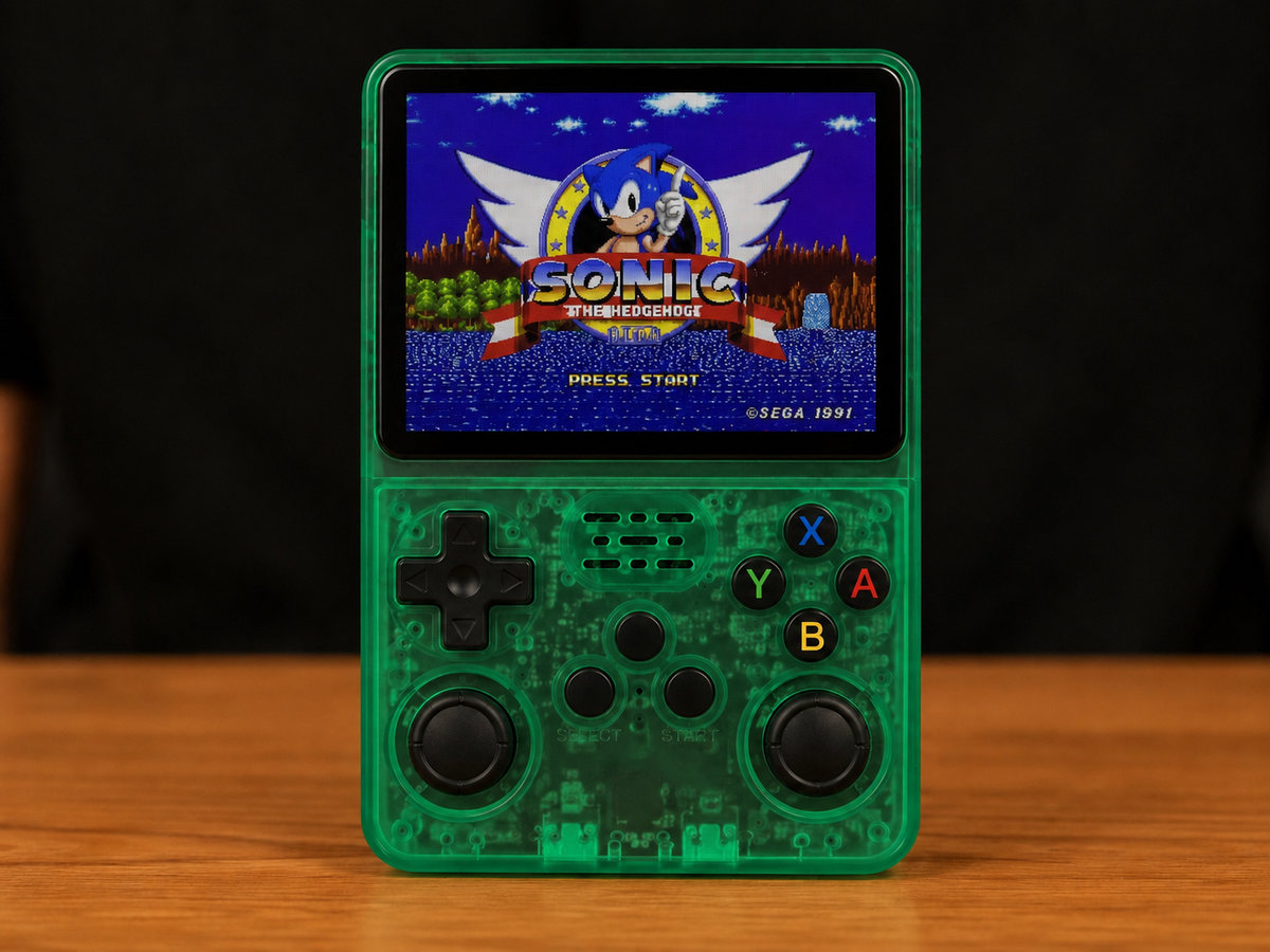 RetroNova HD Handheld Gaming Console